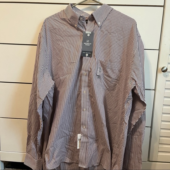 Van Heusen Maroon & White Stripe Button Down Shirt NWT - Picture 1 of 6